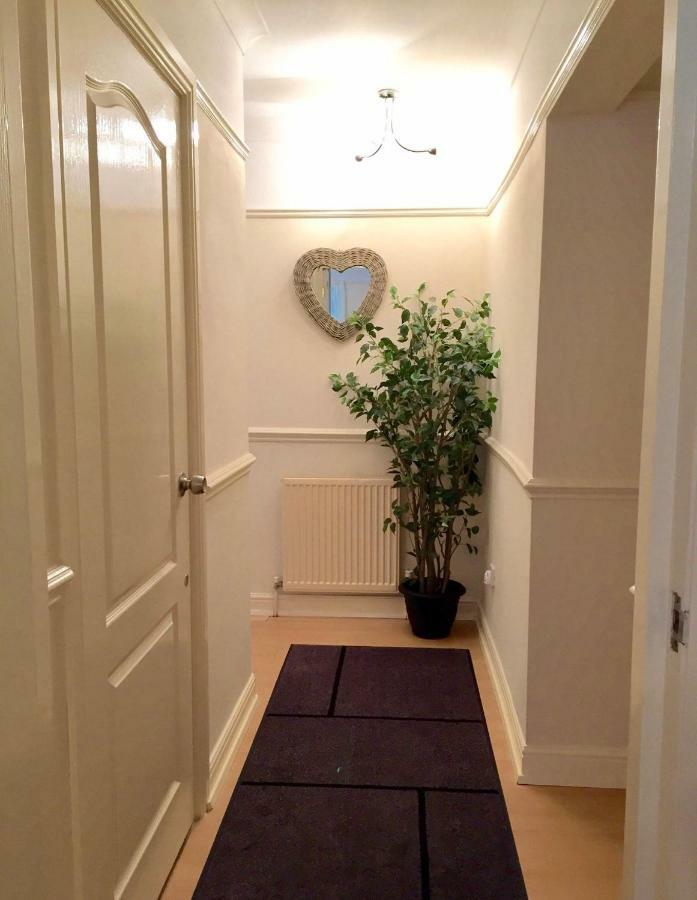 Be My Guest Liverpool - Ground Floor Apartment With Parking Экстерьер фото